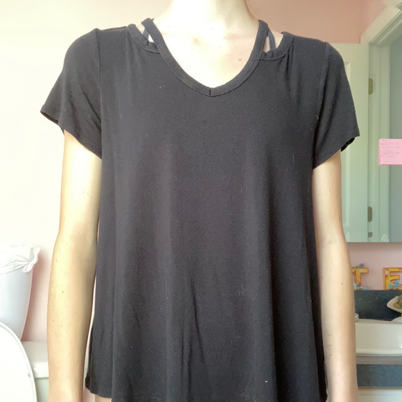 Black, loose, comfortable tshirt - Picture 5 of 5